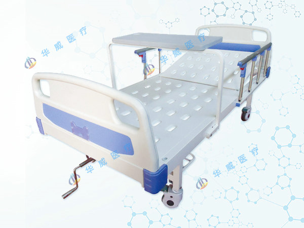D6 ABS床頭單搖護(hù)理床（沖孔床面、帶輪子、護(hù)欄、餐桌）.jpg